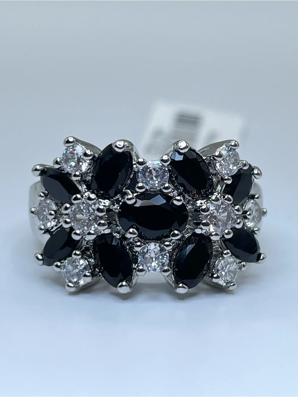 Swarovski Crystal Elements Black White Crystal Floral Cluster Ring Sz 8
